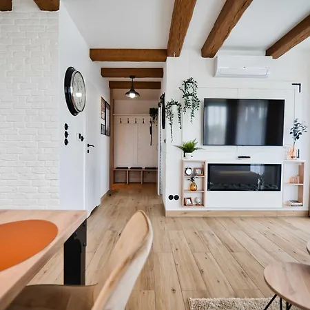 & Sail - Laguna Beskidow Apartment *