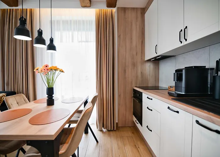 Laguna Beskidow - & Sail * זאז'צ'ה